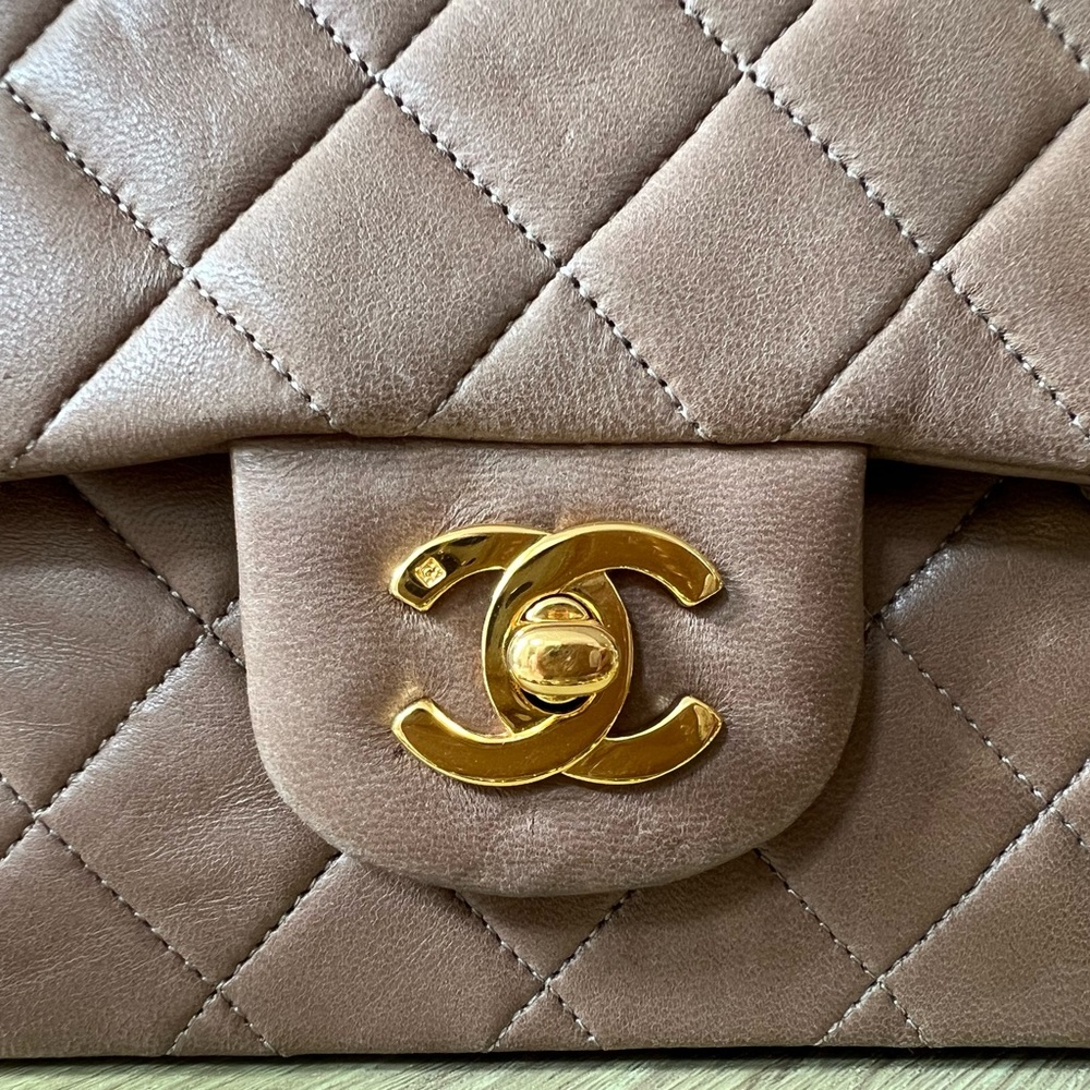 Vintage Chanel Classic Lambskin - Picture 6 of 13